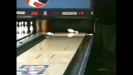 Amazing Bowling Trick Shot 