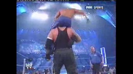 WWE - Undertaker Vs Rey Mysterio (2004)