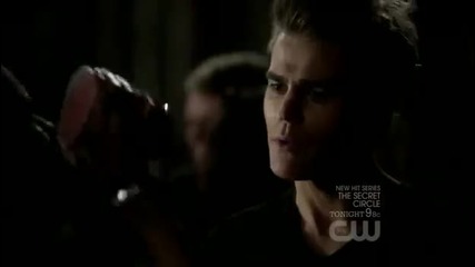 The Vampire Diaries Elena gets drunk- Smells Like Teen Spirit -(3x06)(00h00m30s-00h00m35s)