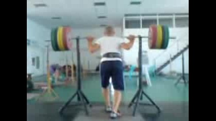 Az 200 Kila