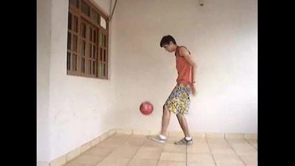 Freestyle Tricks - Reverse Palle Trick Tutorial 