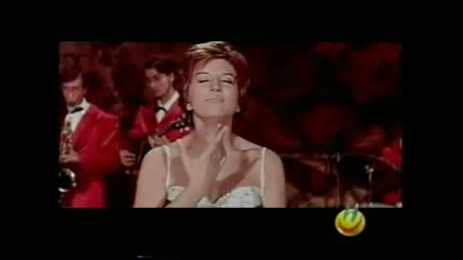Небето в една стая - Мина
