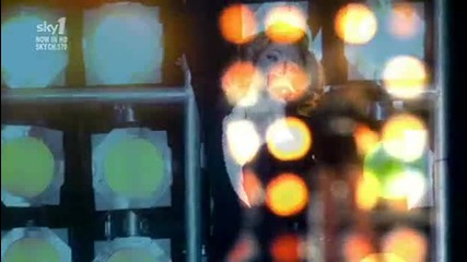 Girls Aloud - The Loving Kind( Live in London O2 Arena Out of Control Tour 2009) 
