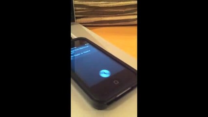 Iphone 4s Siri пее песен на Тупак