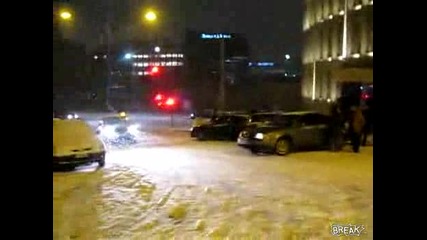 Така се паркира в снега 