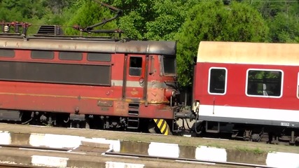 44 140 влиза в гара Лакатник ...
