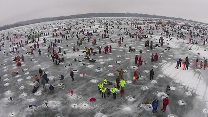 Най-големият благотворителен конкурс в света за леден риболов