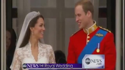 {кралска сватба} William and Kate Kiss на балкона 2 целувки