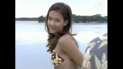 Jessica Alba - Flipper Hot Bikini