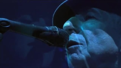Leonard Cohen - Famous Blue Raincoat [live in London]