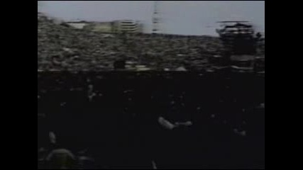 Guns N' Roses - In The Ring Documentary - Part 02_001