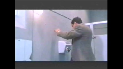 Mr. Bean В Тоалетната