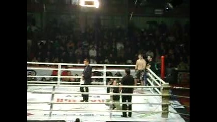 Светлозар Савов vs Ritzi Samo /атина/ Max Fight-12.11.2011г.русе