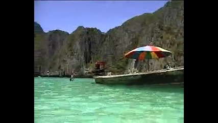 Best beach on earth!! Thailand Phiphi Lee Maya bay