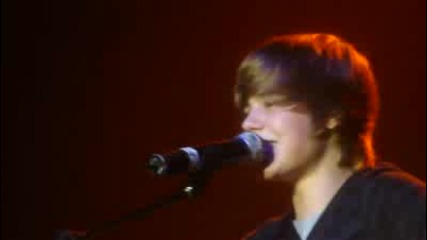 Justin Bieber - Favorite Girl (live)