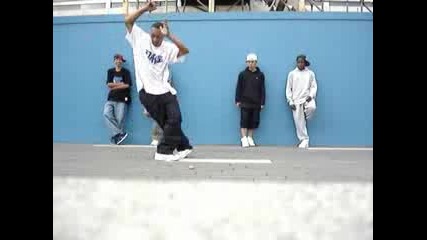 C - Walk crip walk London 5 Way 