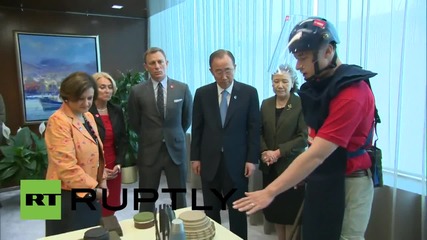 USA: UN gives Daniel Craig "license to save"