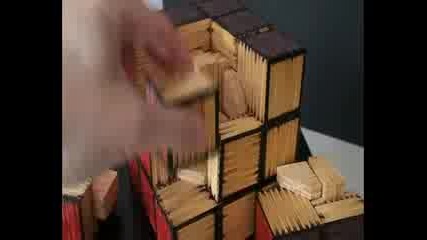 Рекордите на Гинес - Кубчето на Рубик направено от 4200 кибритени клечки 