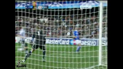 15.02.2011 - Шампионска Лига - Валенсия 1 - 0 Шалке 04 гол на Роберто Солдадо 