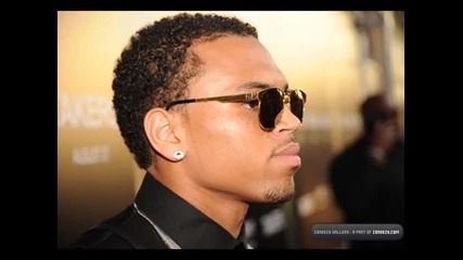 Chris Brown - Hands Up High ( Cdq )