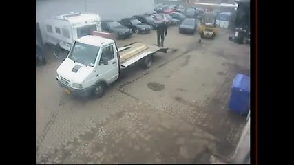 Не си давайте колата при тези !!! Смях