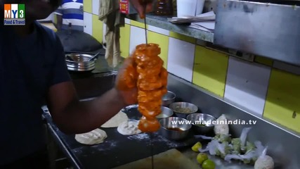 Бърза Храна на улицата в Мумбай - Paneer Tika - Hiranandani