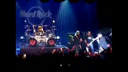 Judas Priest - Hard Rock Cafe New York Breaking The Law 04.08.2008