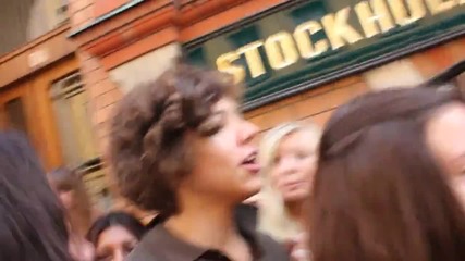 Harry Styles meeting fans in Sweden