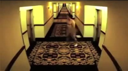 Чисто гол в хотела - яко се прецака