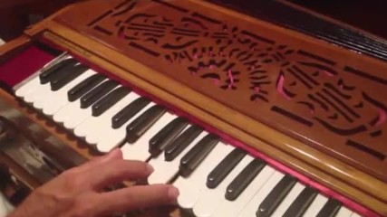 Harmonium Lesson 3 Krsna Japa das
