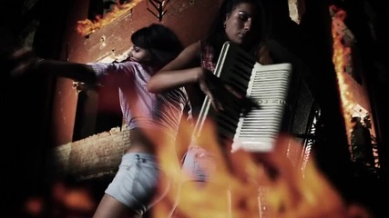 Ian feat Tyana - Loving a fire (official Video Hd)
