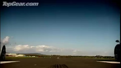 Pagani Zonda F vs Bugatti Veyron drag race