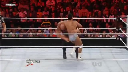 Alberto Del Rio reverses Chokeslam into Ddt