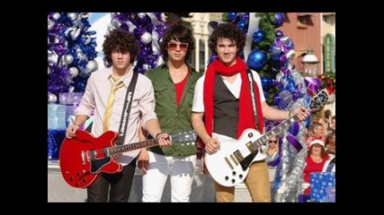 Бг Превод!!! Jonas Brothers - Still in love with you