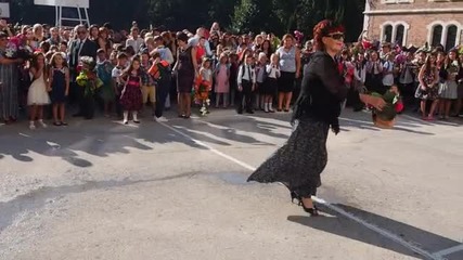 Във Варна 3 227 първокласници влизат в клас