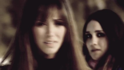 Mia y Roberta Show me love