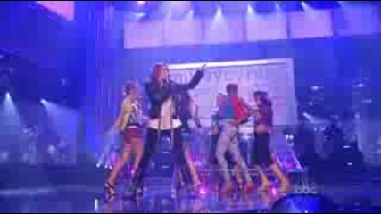 Miley Cyrus - Fly on the wall live