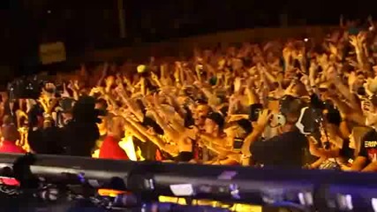 Eminem Recovery Feature 