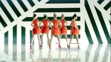 Свежо ! Girls Aloud - Something New ( Официално видео ) ( Високо качество ) 2о12