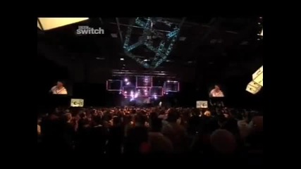 Chris Brown Live On Sound