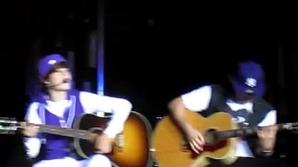 Justin Bieber - Favorite Girl наживо в Paso Robles, 21.07.2010 