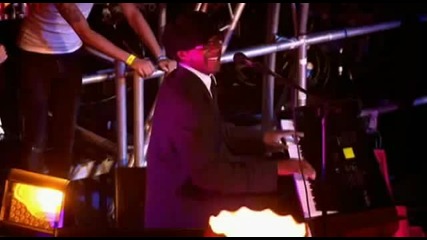 Amy Winehouse - Back To Black.avi Live in concert