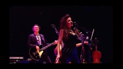 Shakira - Live At Palais Omnisports De Paris Bercy (2011-06-13) part 2