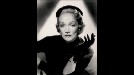 Marlene Dietrich - Es liegt in der Luft