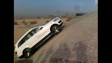 Audi Q7 изкачва 65° наклон !
