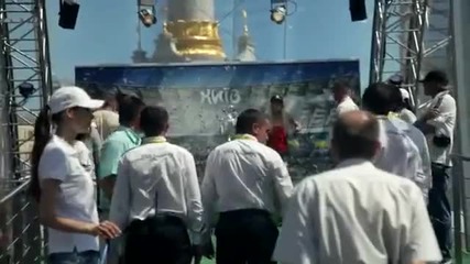 Активистка се опита да открадне купата на европейското