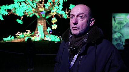 Екзотика в Париж: Посветиха светлинна изложба на животни от джунглата (ВИДЕО)