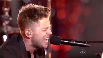 One Republic - Secrets ( New Year's Rockin Eve 40th Anniversary Party Live )