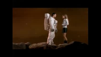 Britney Спиърс - Oops!... I Did It Again