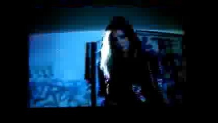 New!! Avril Lavignes Canon Singapore Commercial 